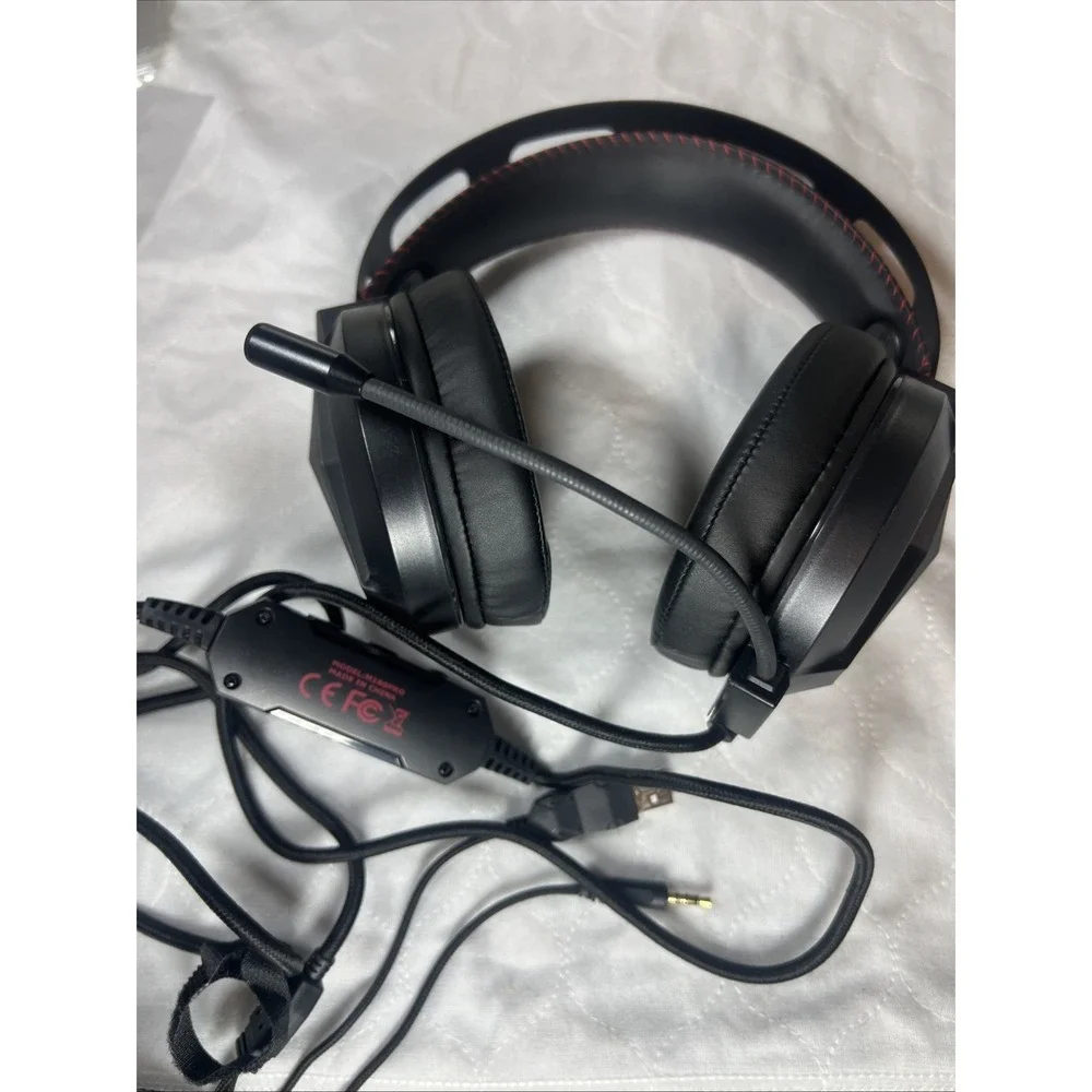 CombatWing Gaming Headset M180